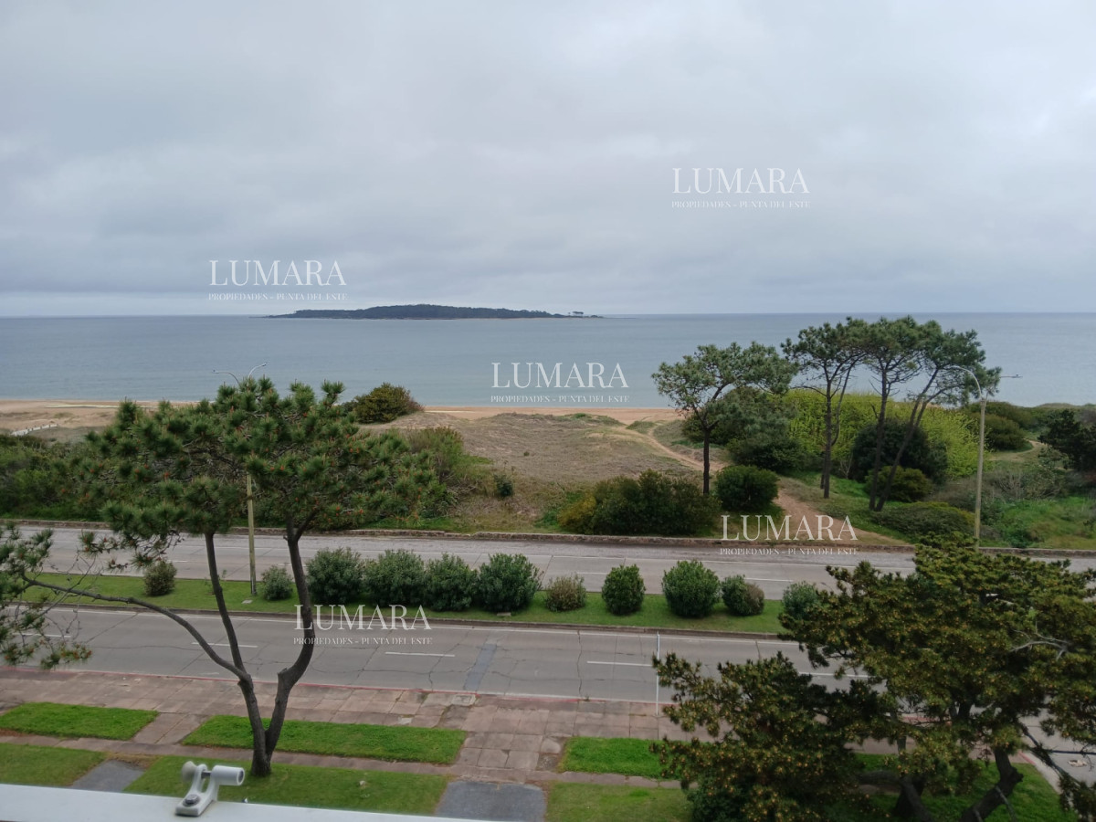 Apartamento ID.2947 - VENTA APTO PRIMERA LINEA MANSA 