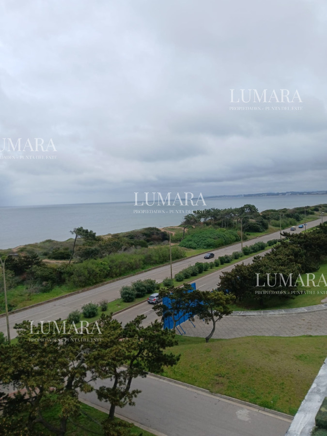 Apartamento ID.2947 - VENTA APTO PRIMERA LINEA MANSA 