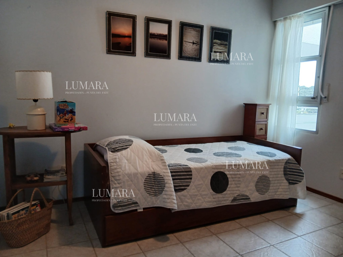 Apartamento ID.2947 - VENTA APTO PRIMERA LINEA MANSA 