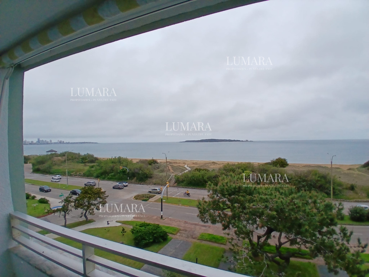 Apartamento ID.2947 - VENTA APTO PRIMERA LINEA MANSA 