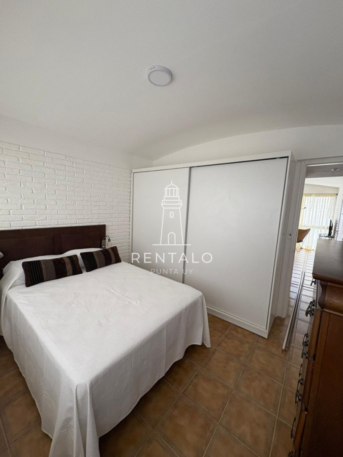 Apartamento ID.881 - Apartamento en alquiler anual de 1 dormitorio en Punta del este 
