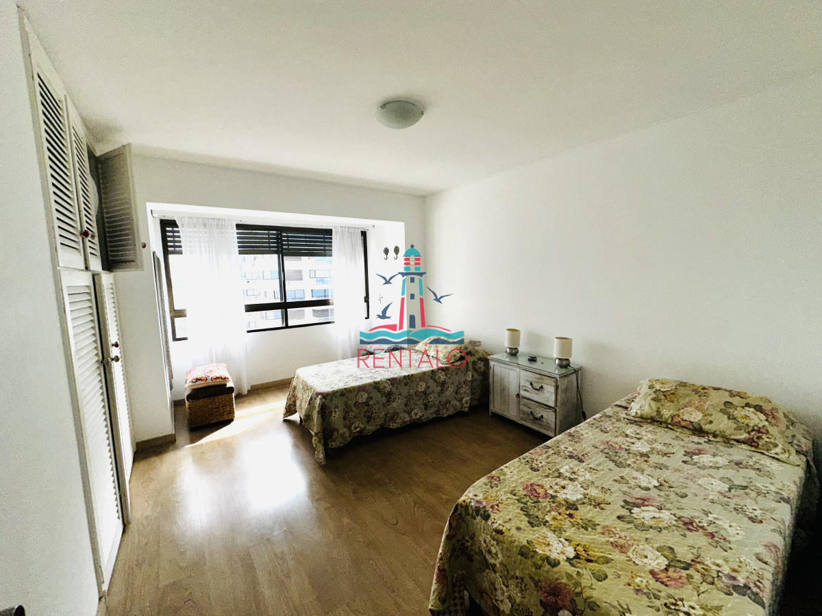 Apartamento ID.686 - Apartamento en venta en Punta del este 3 dormitorios OPORTUNIDAD!