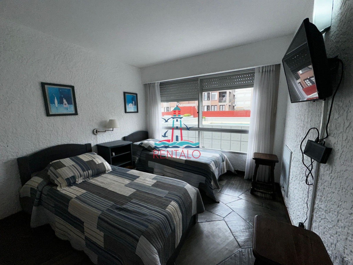 Apartamento ID.411 - Apartamento de 2 dormitorios en Punta del este oportunidad en venta 
