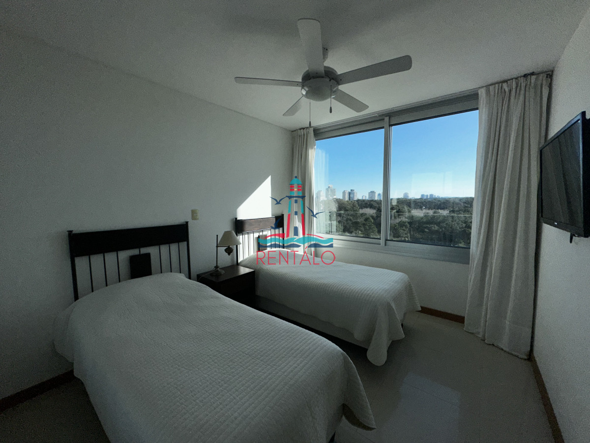 Apartamento ID.586 - Apartamento en venta de 3 dormitorios en Brava tiburón 