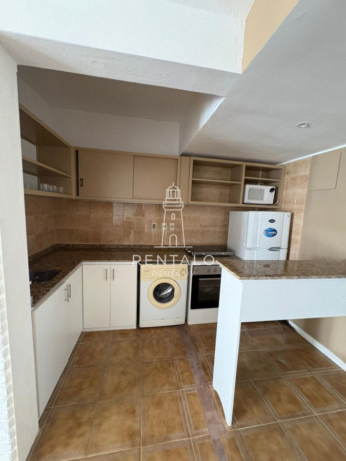 Apartamento ID.881 - Apartamento en alquiler anual de 1 dormitorio en Punta del este 