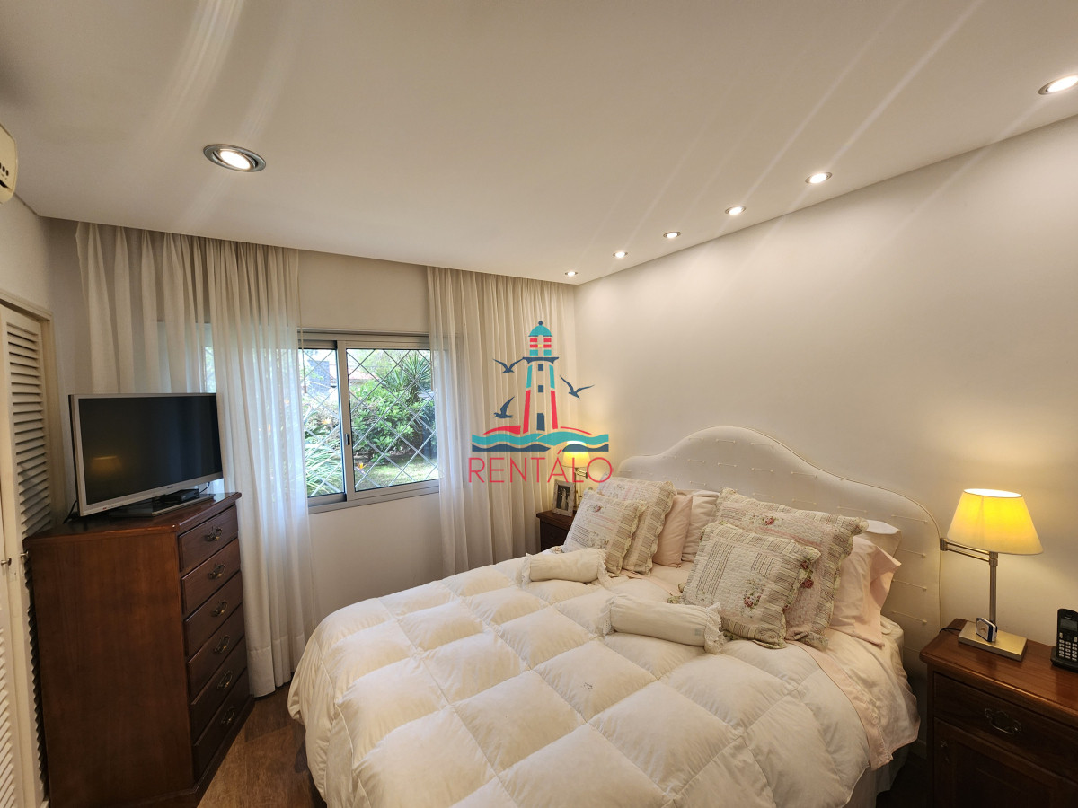 Casa ID.604 - casa en punta del este 4 dormitorios en venta cantegril