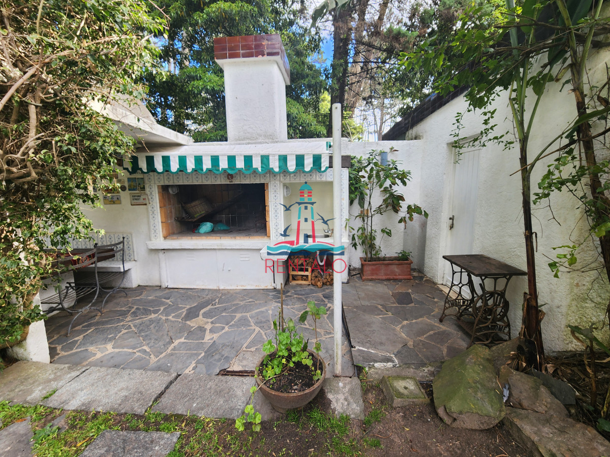 Casa ID.604 - casa en punta del este 4 dormitorios en venta cantegril
