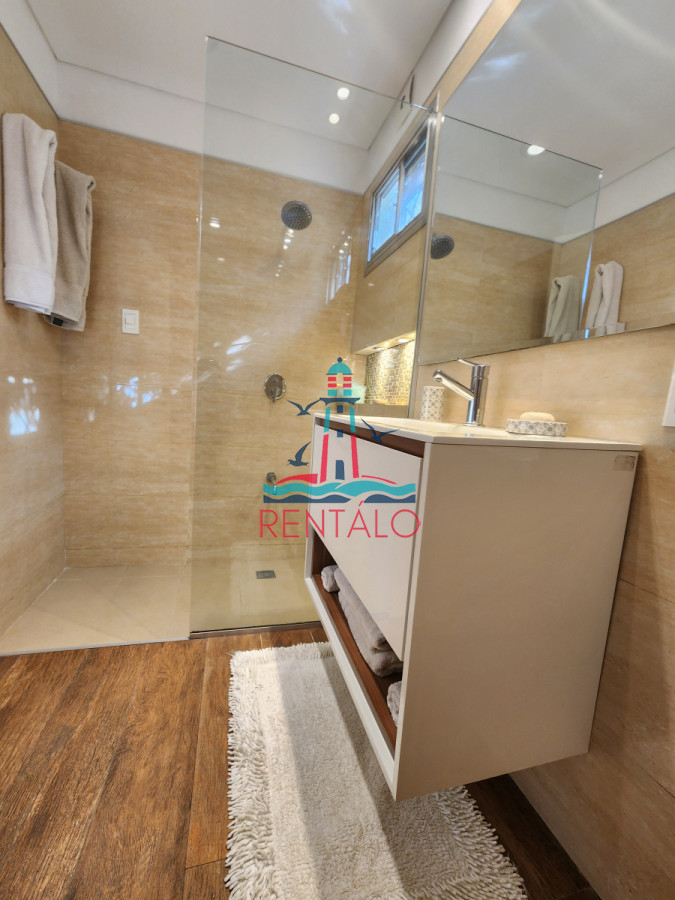 Casa ID.604 - casa en punta del este 4 dormitorios en venta cantegril