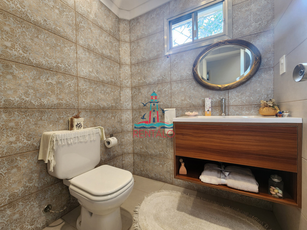 Casa ID.604 - casa en punta del este 4 dormitorios en venta cantegril