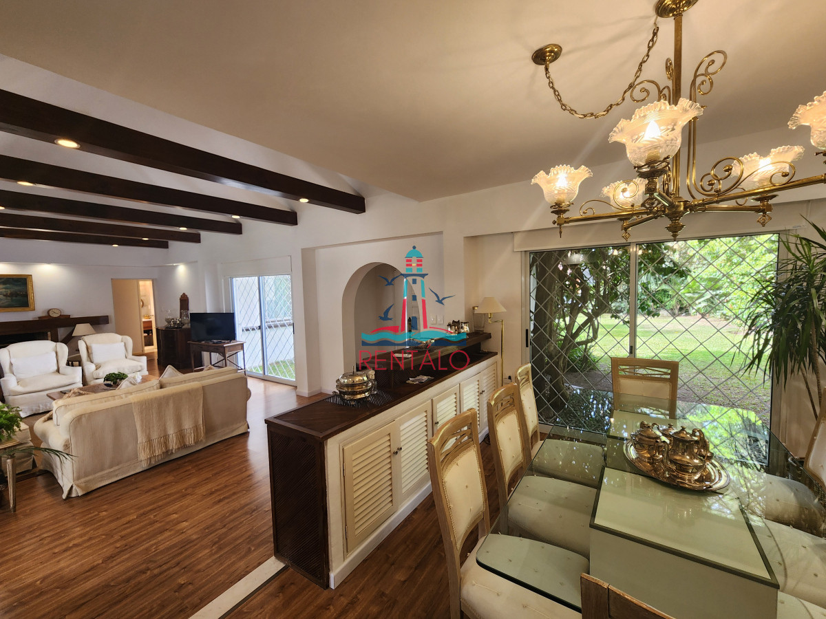 Casa ID.604 - casa en punta del este 4 dormitorios en venta cantegril