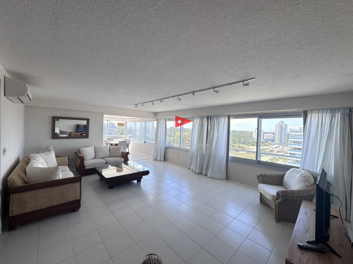 Apartamento ID.160 - Venta Tiburon II vista excelente