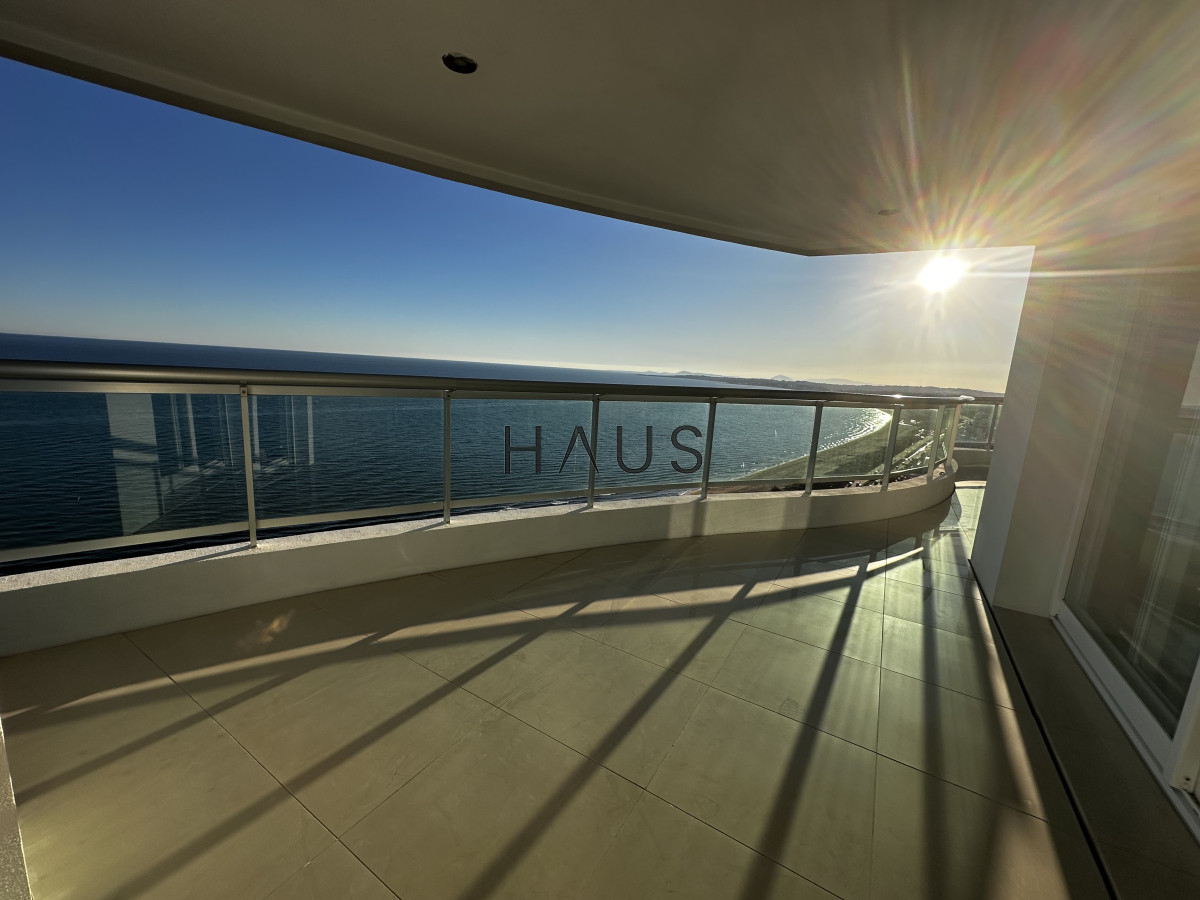 Apartamento ID.336 - SEMI PISO EN AQUARELA