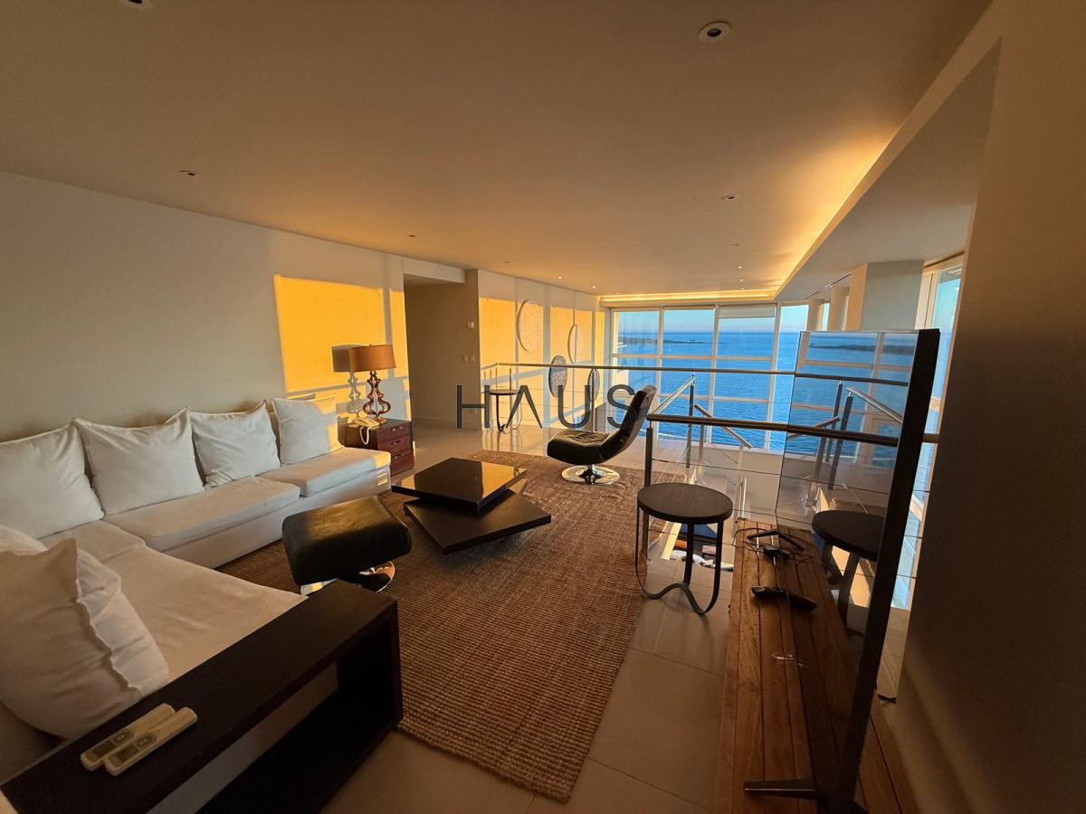 Apartamento ID.336 - SEMI PISO EN AQUARELA