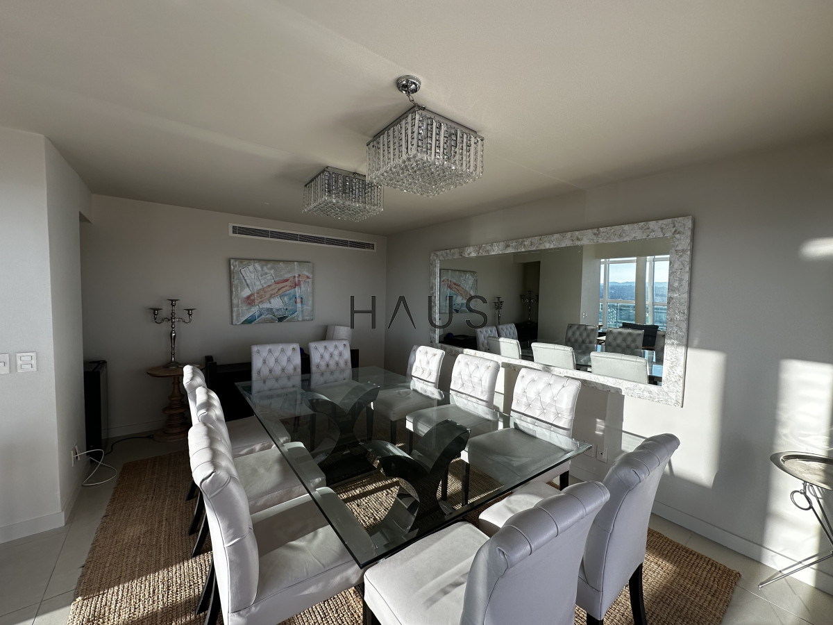 Apartamento ID.336 - SEMI PISO EN AQUARELA