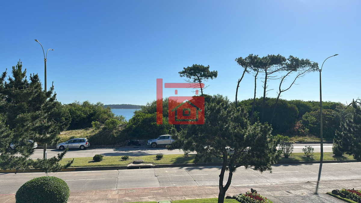 Apartamento ID.91 - En venta primera linea de playa mansa 