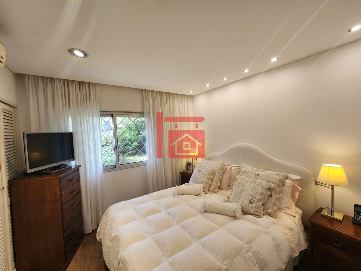 Casa ID.214 - casa en barrio cantegril, un lugar para vivir y soñar 