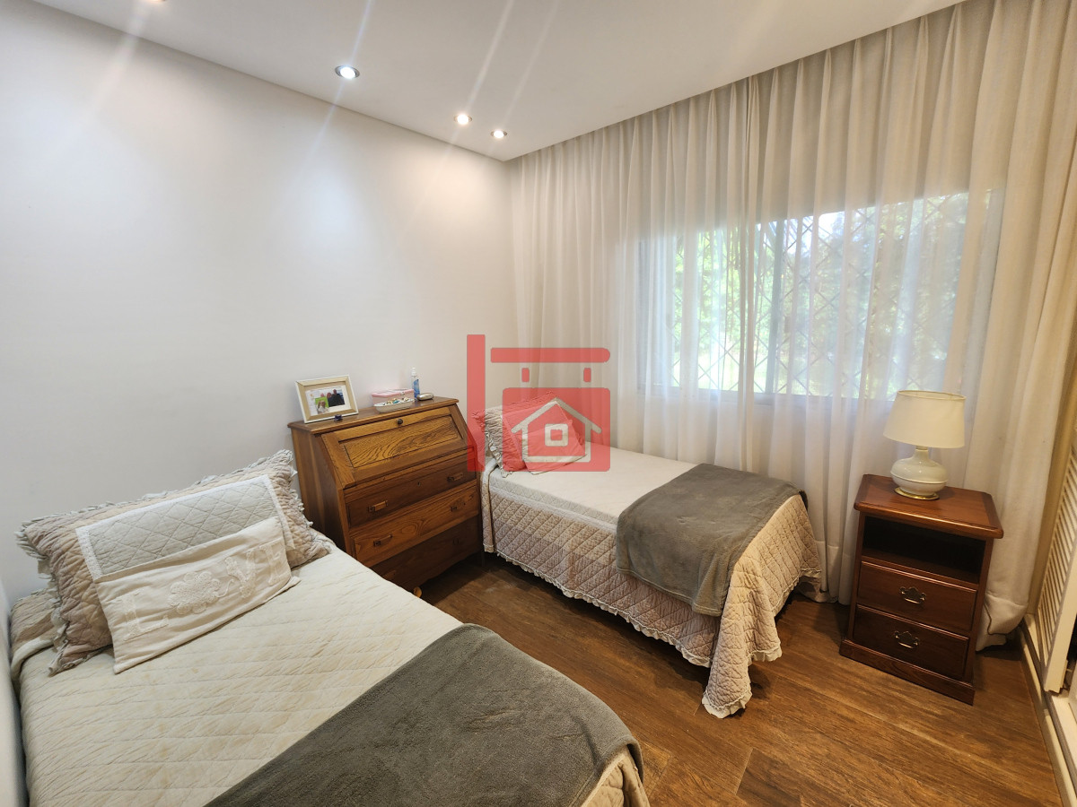 Casa ID.214 - casa en barrio cantegril, un lugar para vivir y soñar 