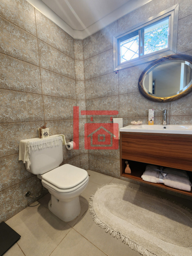 Casa ID.214 - casa en barrio cantegril, un lugar para vivir y soñar 