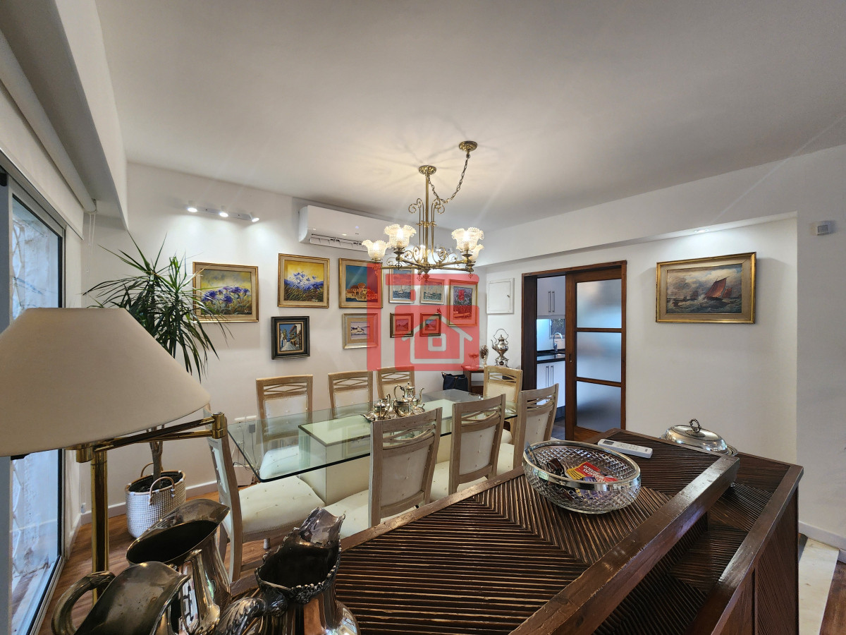 Casa ID.214 - casa en barrio cantegril, un lugar para vivir y soñar 