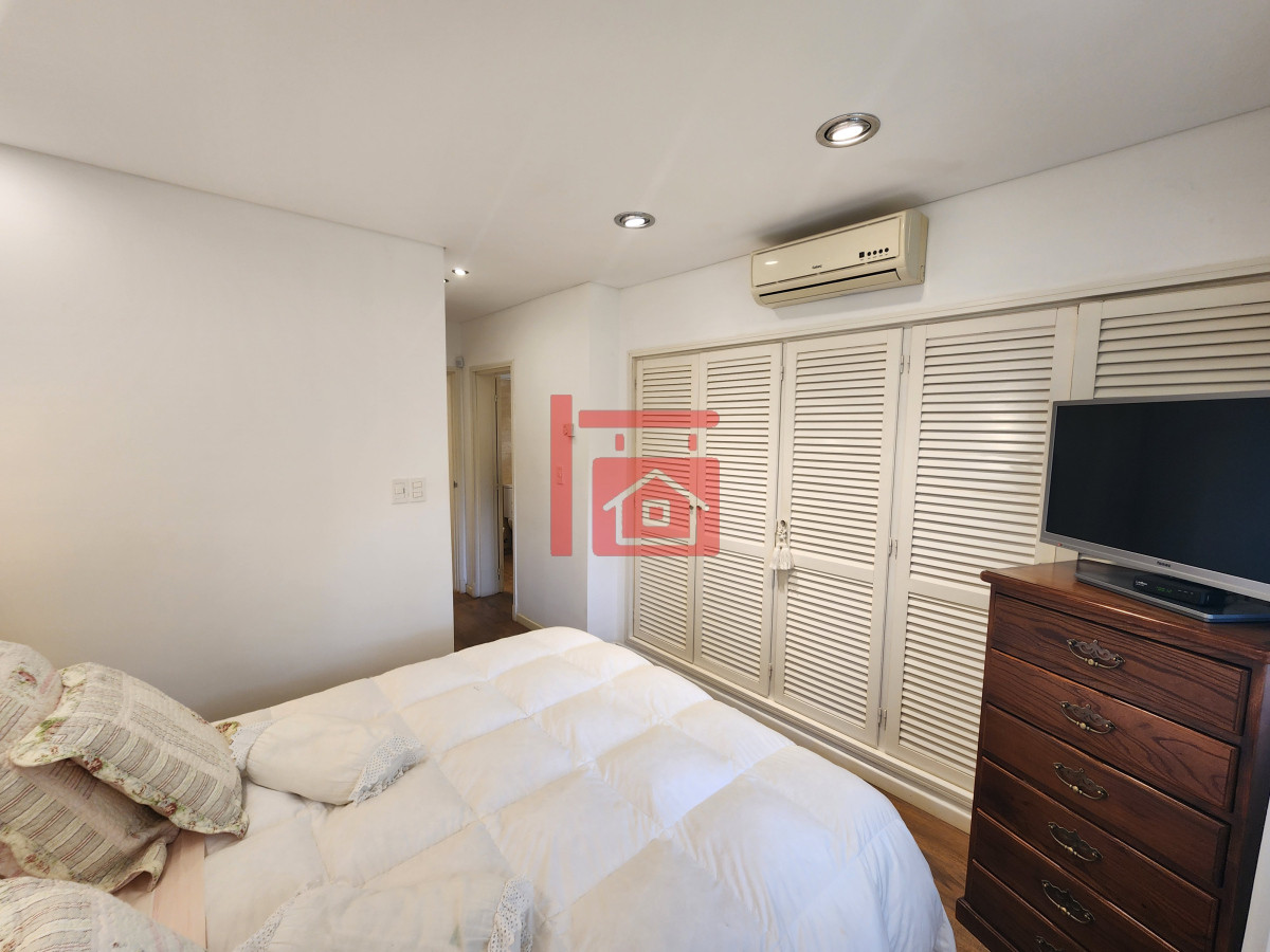 Casa ID.214 - casa en barrio cantegril, un lugar para vivir y soñar 