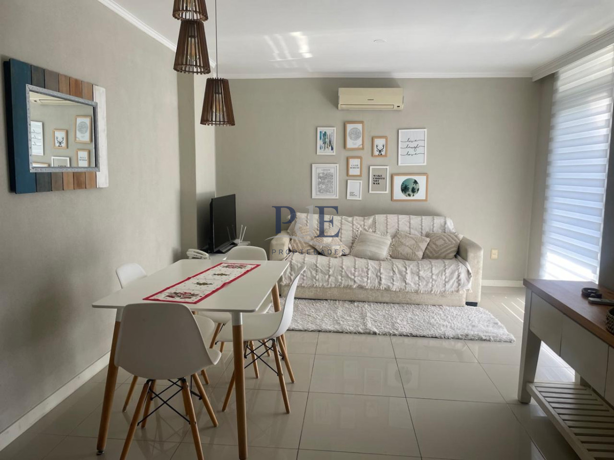 Venta en Playa Mansa 1 Dormitorio Moderno. - Imagen 1