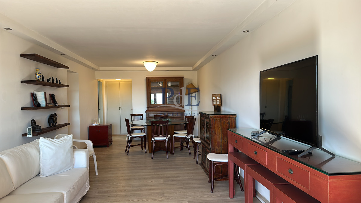 Apartamento en Mansa | 3 dormitorios | Servicios | Piscina - Imagen 1