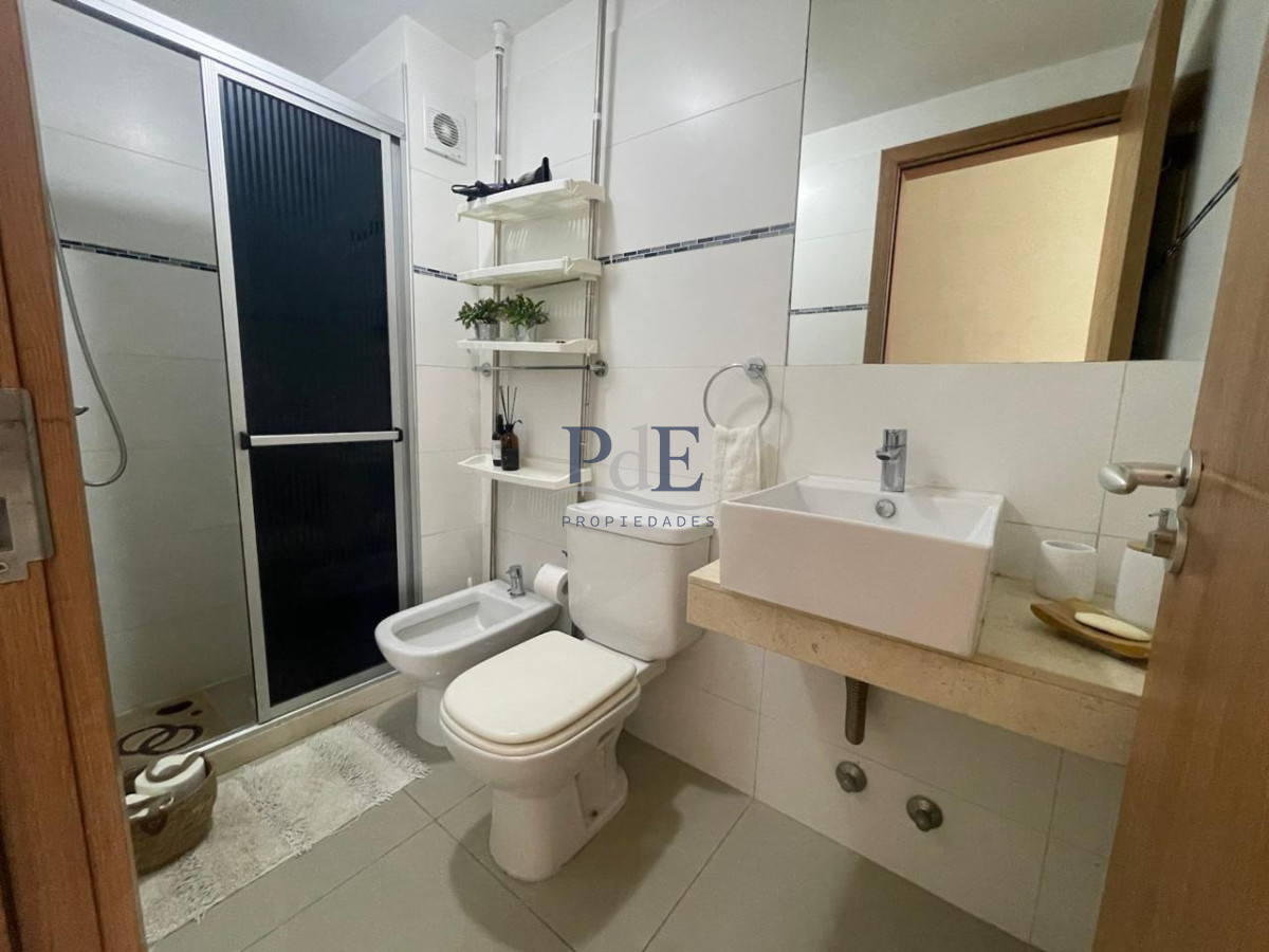 Venta en Playa Mansa 1 Dormitorio Moderno. - Imagen 4