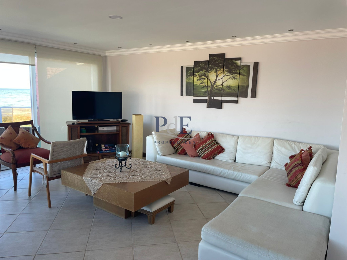 Primera línea mansa  - Imagen 29