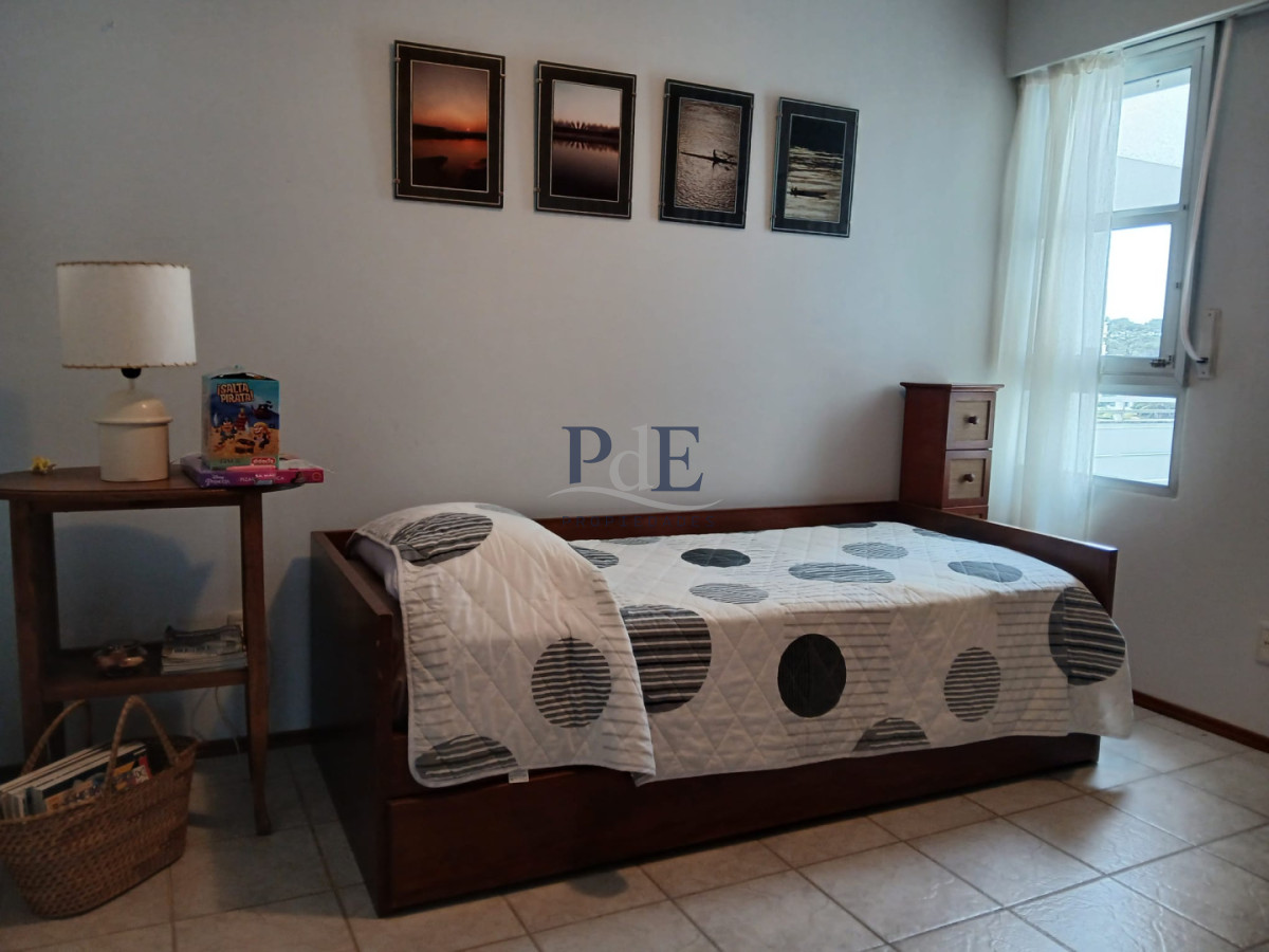 Apartamento en venta - Primera línea en Playa Mansa Punta del Este - Imagen 28