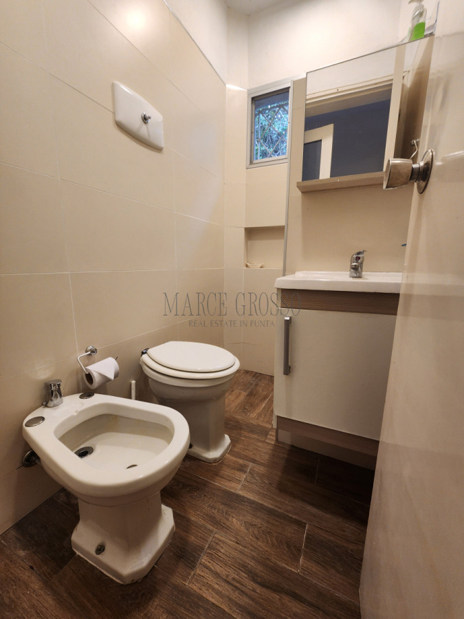 Casa ID.24 - casa en barrio cantegril, un lugar para vivir y soñar 