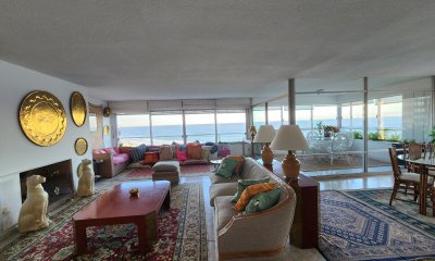 Edificio Delfín semi piso, Punta del Este
