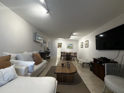 FRENTE AL PUERTO PUNTA DEL ESTE 