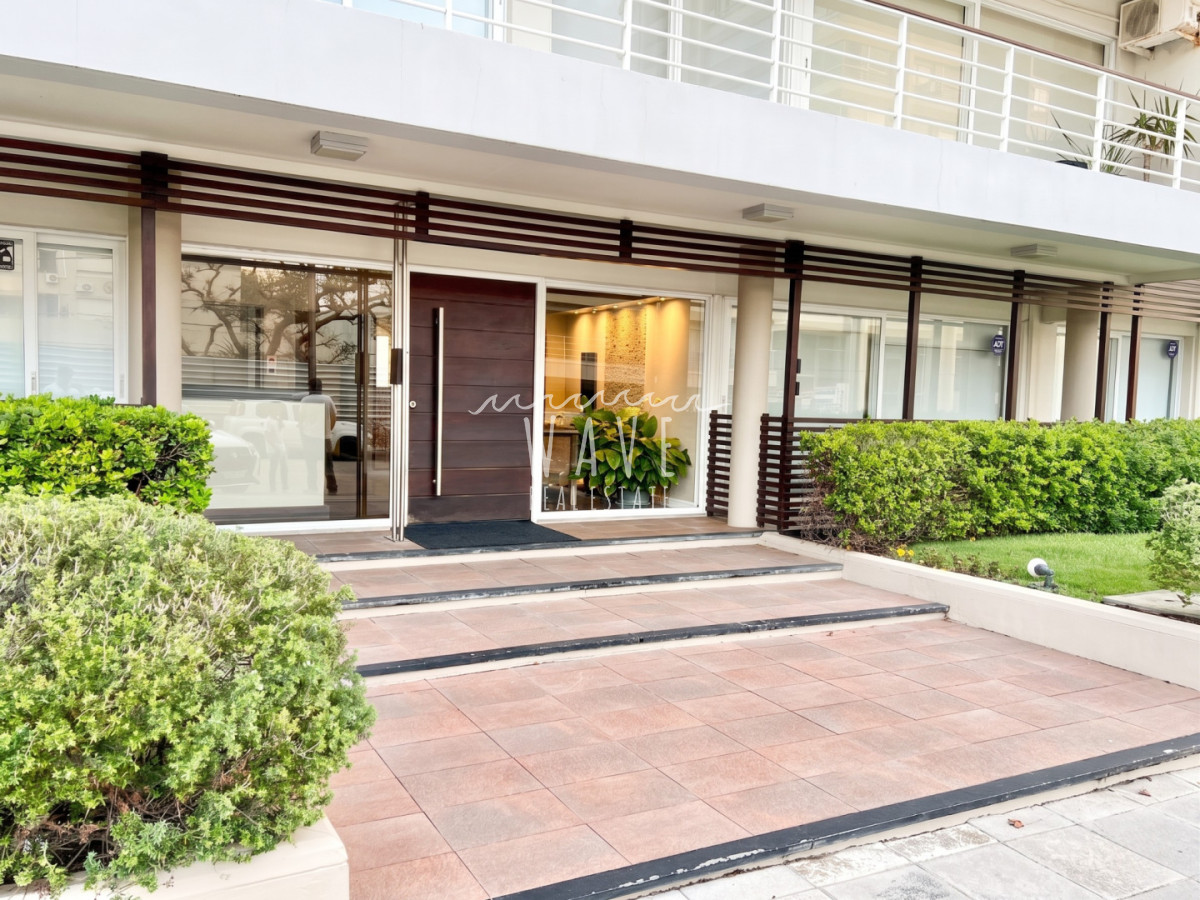 Apartamento ID.5630 - Venta Apartamento 3 Dormitorios en Península Punta del Este