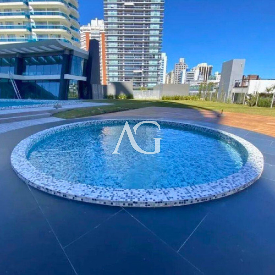 Apartamento ID.287 - Venta Departamento 1 Dormitorio Art Tower. Gran Variedad De Amenities. Cochera. Box. Rooftop. Servicio De Playa.