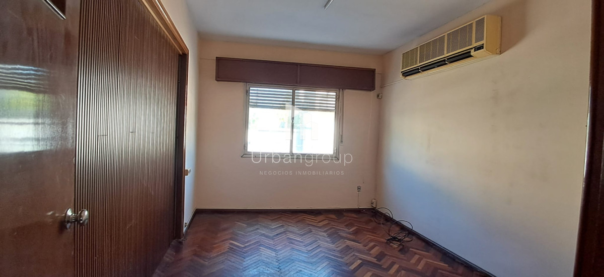 Casa ID.47 - Casa en Alquiler, La Blanqueada, Tres Cruces. A cuadras de Bv.Artigas.