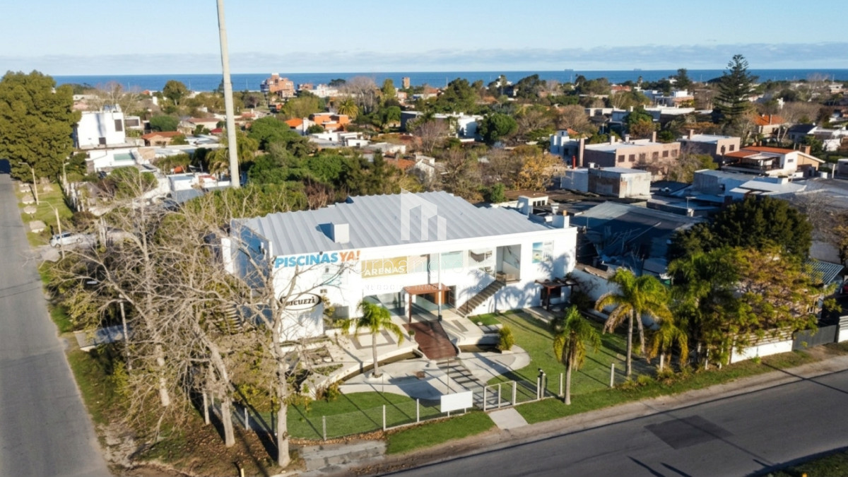 Local Comercial ID.86 - Local Comercial Puente de las Américas Av. Giannatasio