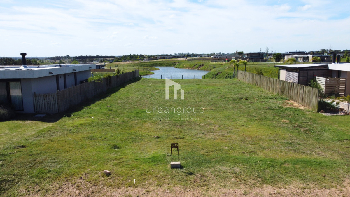 Terreno ID.60 - Terreno al Lago en Venta Barrio Privado La Juana