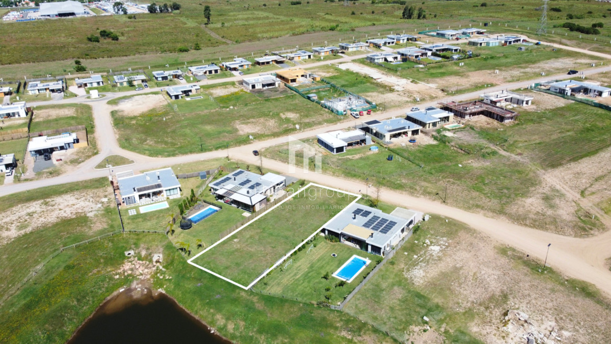 Terreno ID.60 - Terreno al Lago en Venta Barrio Privado La Juana