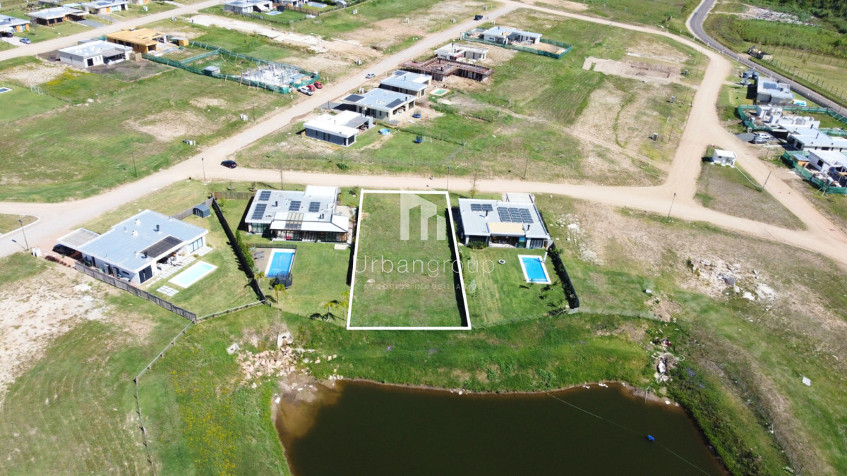 Terreno ID.60 - Terreno al Lago en Venta Barrio Privado La Juana