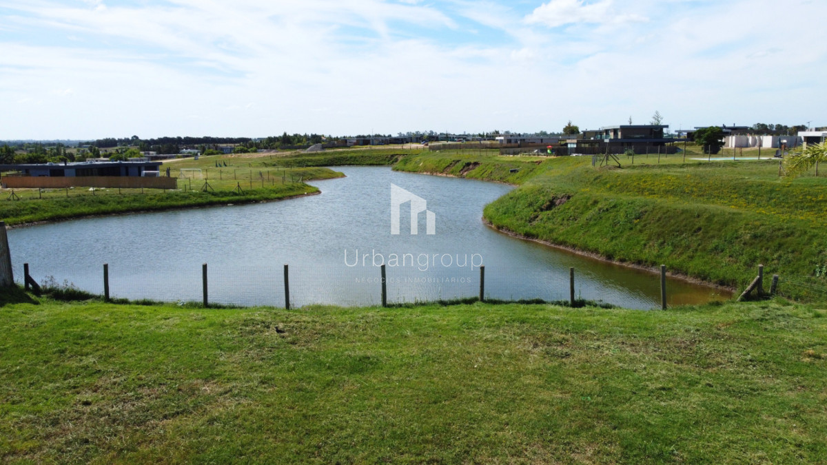 Terreno ID.60 - Terreno al Lago en Venta Barrio Privado La Juana