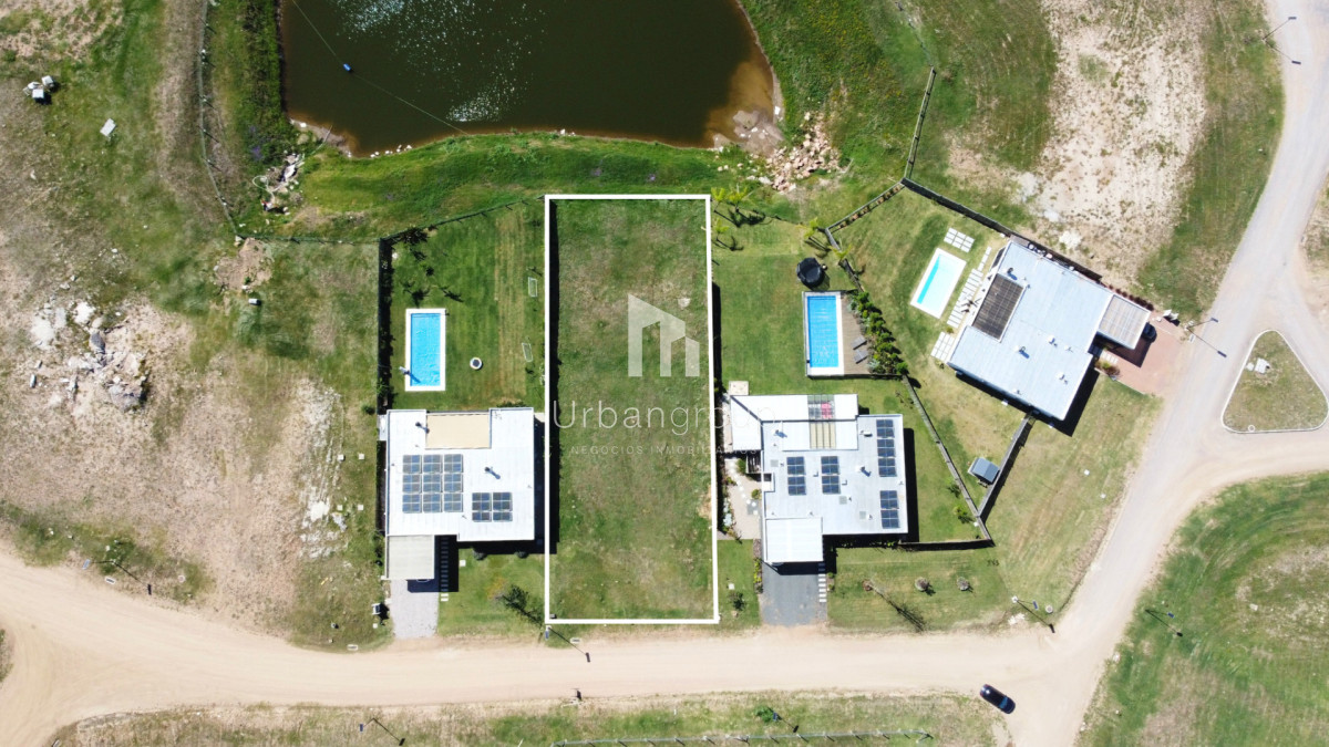 Terreno ID.60 - Terreno al Lago en Venta Barrio Privado La Juana