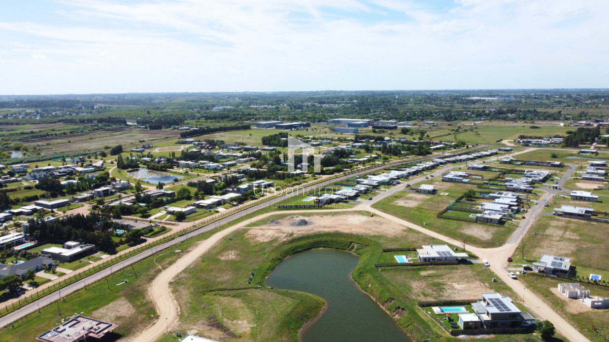 Terreno ID.60 - Terreno al Lago en Venta Barrio Privado La Juana