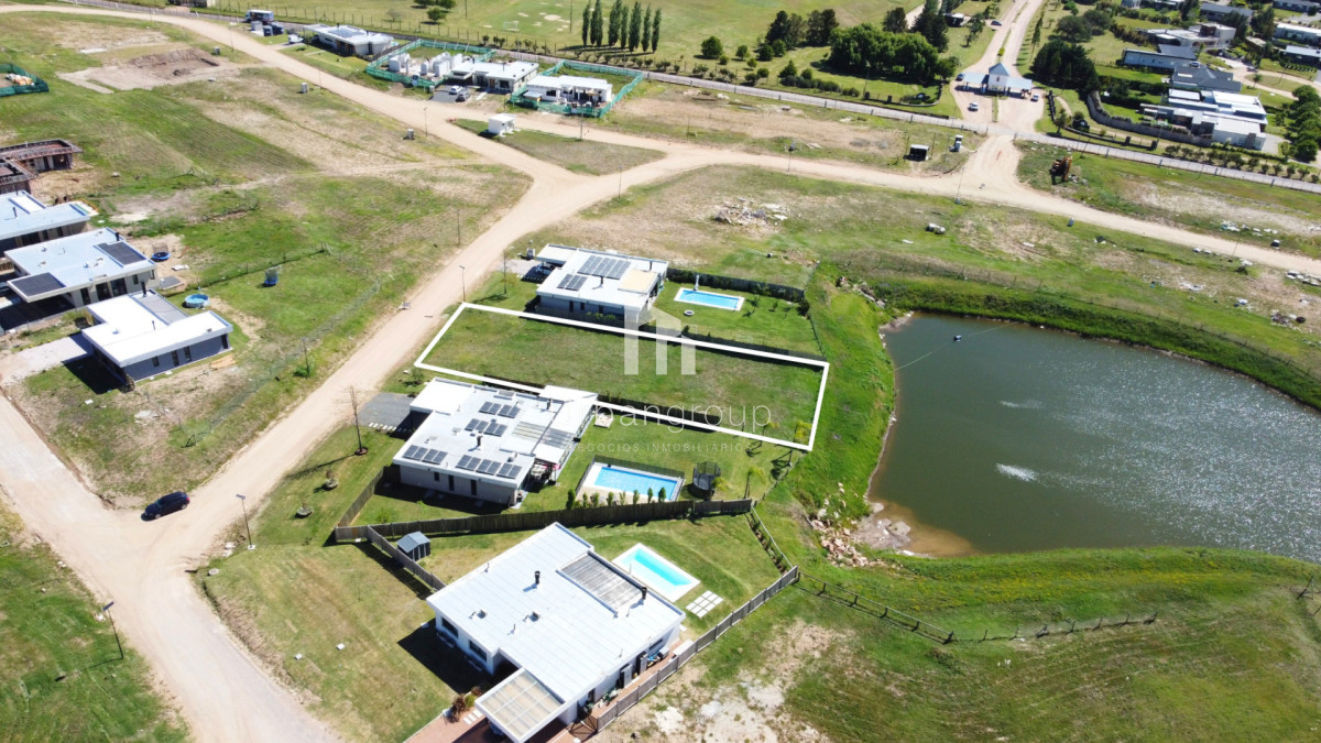 Terreno ID.60 - Terreno al Lago en Venta Barrio Privado La Juana