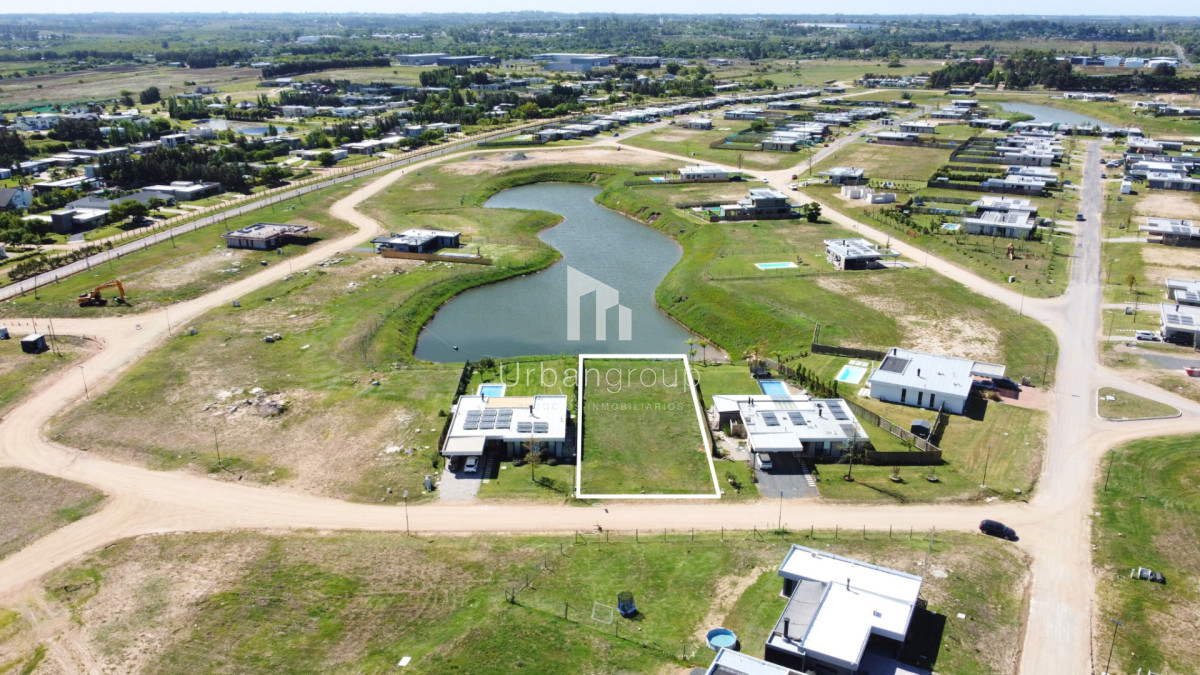 Terreno ID.60 - Terreno al Lago en Venta Barrio Privado La Juana
