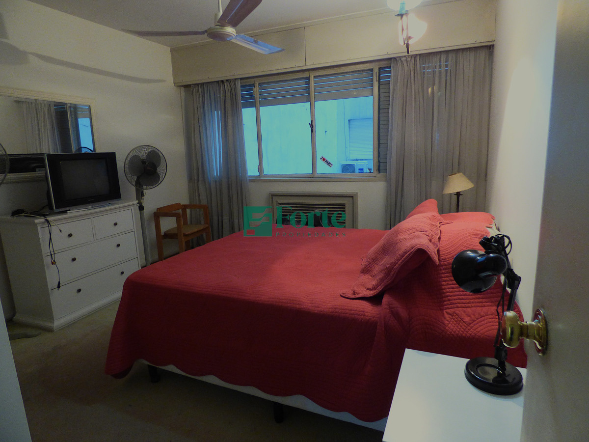 Apartamento ID.2 - Apartamento de 3 dormitorios en Venta en el Centro