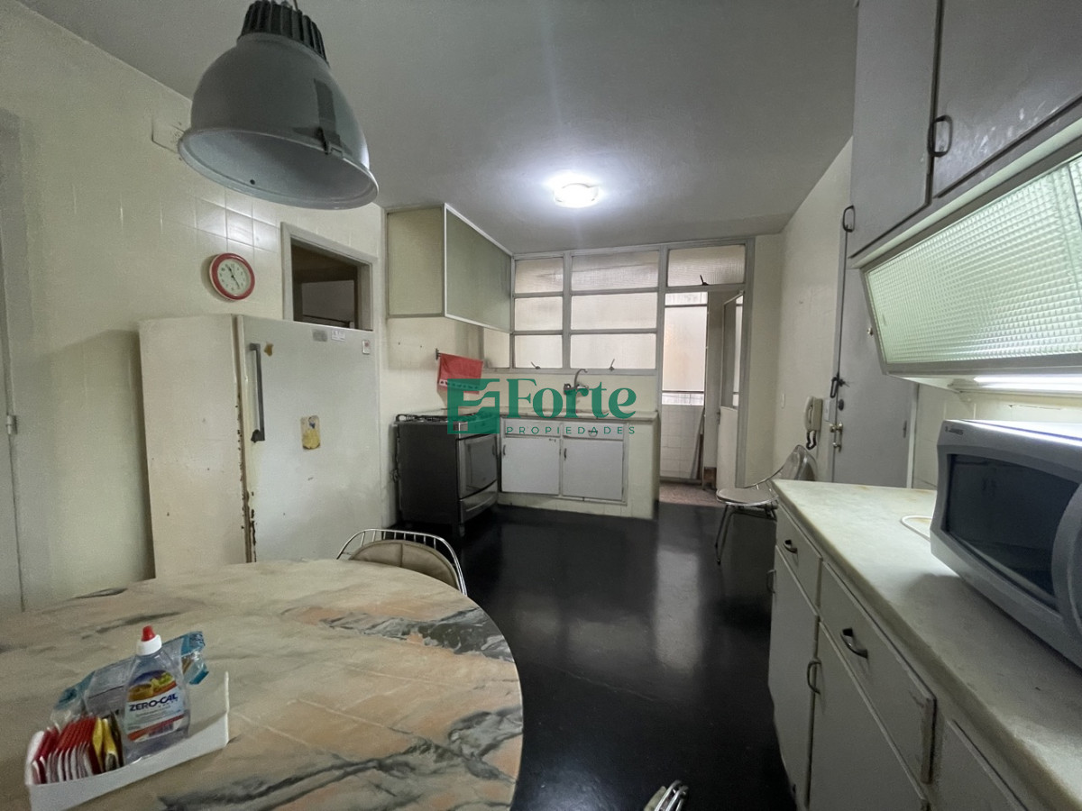 Apartamento ID.2 - Apartamento de 3 dormitorios en Venta en el Centro