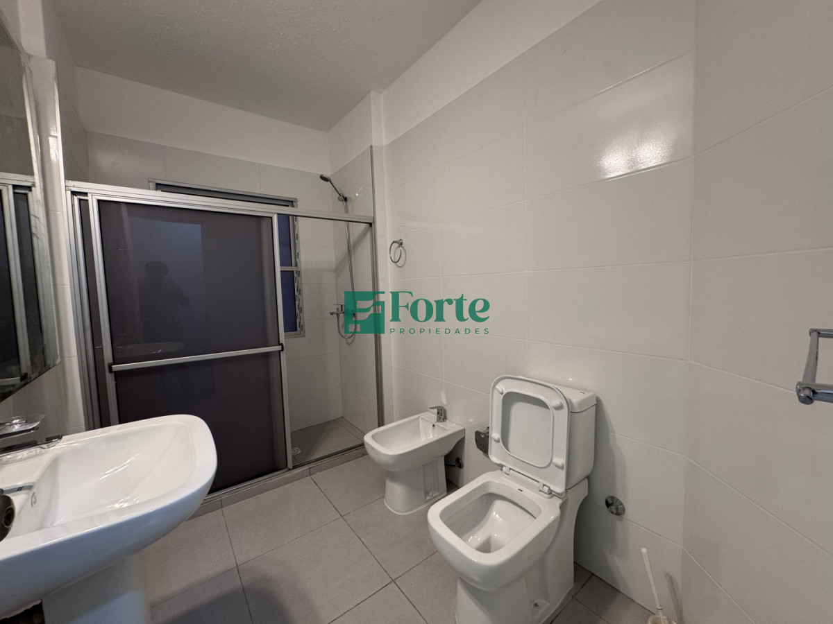 Apartamento ID.41 - Apartamento en Alquiler en Tres Cruces 