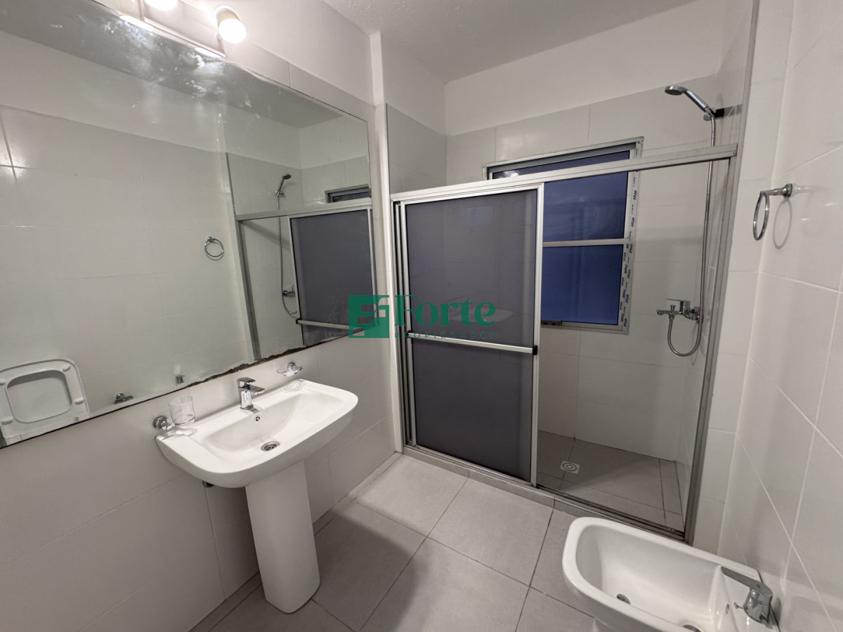 Apartamento ID.41 - Apartamento en Alquiler en Tres Cruces 