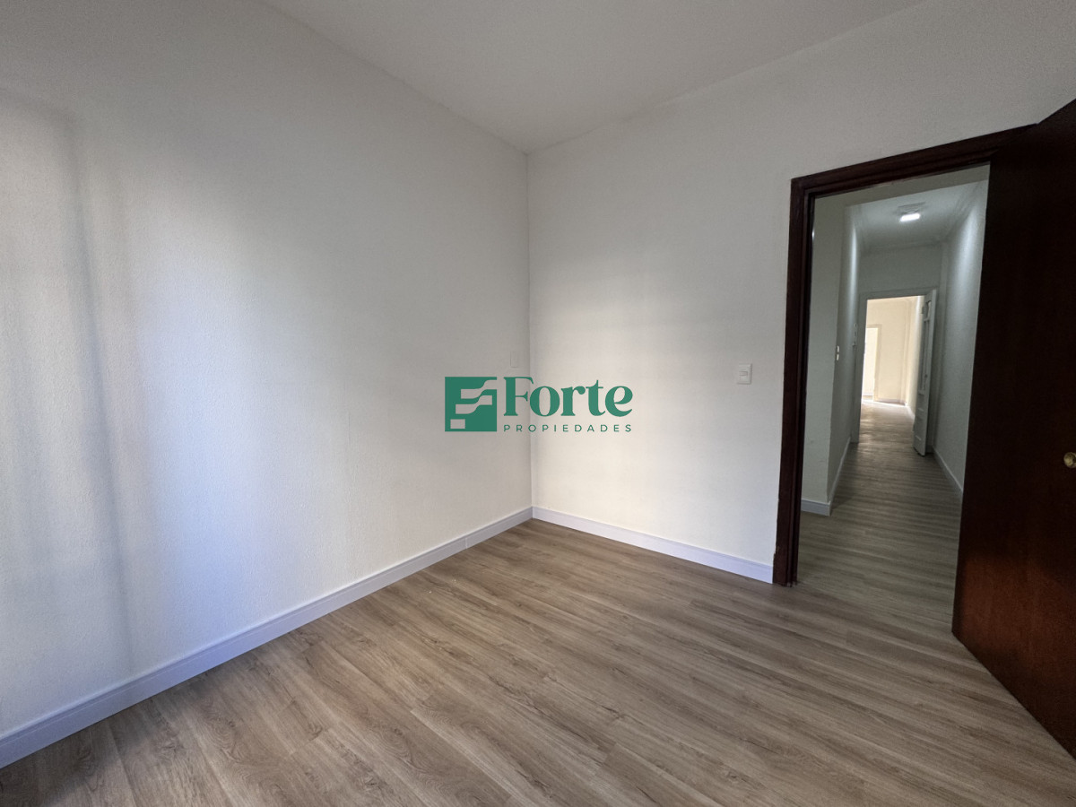Apartamento ID.41 - Apartamento en Alquiler en Tres Cruces 