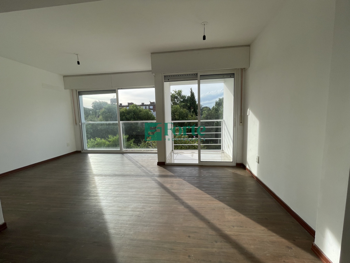 Apartamento ID.27 - Apartamento en Venta en Parque Rivera 